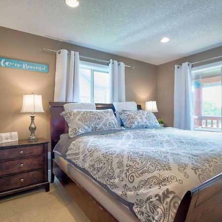 فيلا Whispering Pines Cabin With Pool, Lake And Golf Access! Pine Lake المظهر الخارجي الصورة